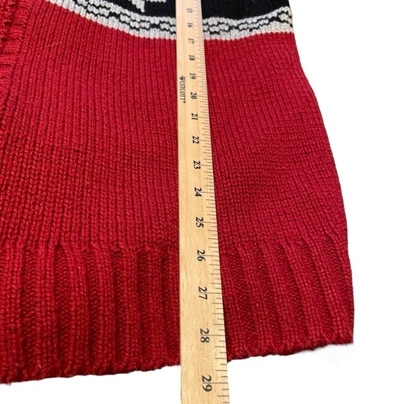 Retreat Dark Red Knit Sweater Zip up-Snowflake Design - Wool Blend - Size Large - Picture 3 of 11